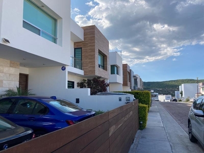 casas en renta - 270m2 - 4 recámaras - cumbres del lago - 35,000