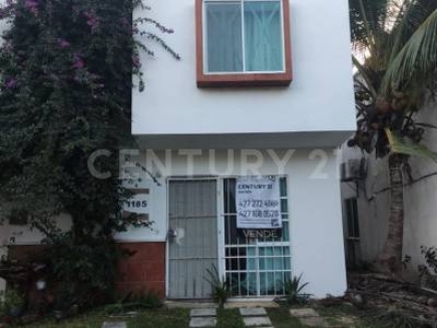 Casa en Condominio Privado sobre Carretera Turística.