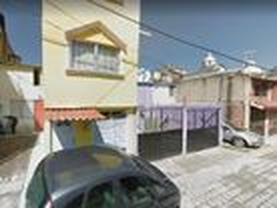 Casa en venta Calle José María Arteaga, Francisco Murguía El Ranchito, Toluca, México, 50130, Mex