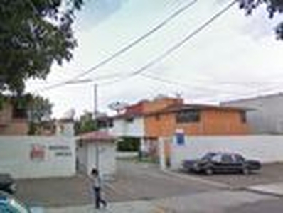 Casa en venta Calle José María Arteaga, Francisco Murguía El Ranchito, Toluca, México, 50130, Mex