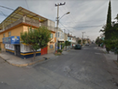 Casa en venta Calle Norteñas 220, Benito Juárez, Nezahualcóyotl, México, 57000, Mex