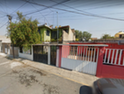 Casa en venta Calle Olivos 240, Fraccionamiento Villa De Las Flores, Coacalco De Berriozábal, México, 55710, Mex