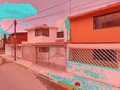 Casa en venta Calle Sebastián Lerdo De Tejada, San Lorenzo Tepaltitlán Centro, Toluca, México, 50010, Mex