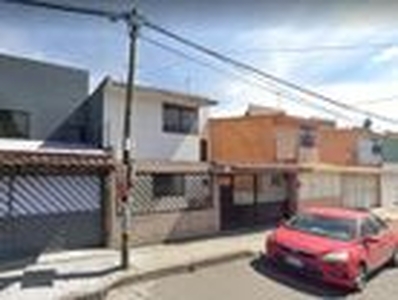 Casa en venta Independencia Norte, 50010, San Lorenzo Tepaltitlán Centro, Toluca, Edo. De México, Mexico