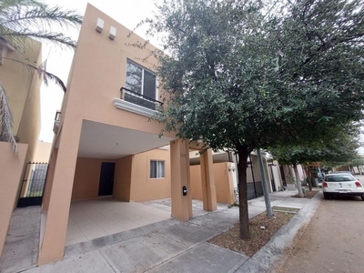 Casas en renta - 119m2 - 3 recámaras - General Escobedo - $12,000
