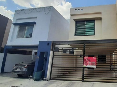 Casas en renta - 120m2 - 3 recámaras - General Escobedo - $14,500