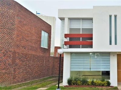 Casas en renta - 120m2 - 3 recámaras - San Mateo Atenco - $12,500