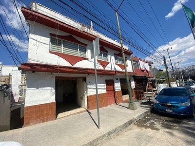 CASA Habitacional con Comercio, Av. San Jerónimo