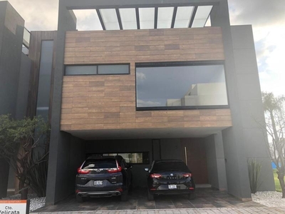 Casas en venta - 184m2 - 4 recámaras - Lomas de Angelópolis - $5,300,000