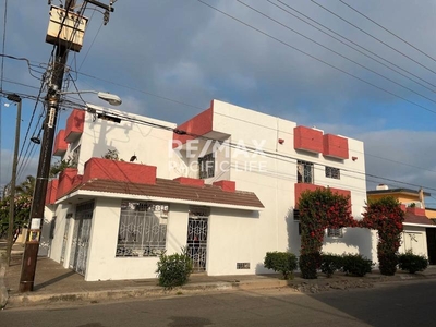 Casas en venta - 200m2 - 6+ recámaras - Centro - $4,200,000