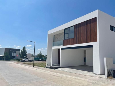 Casas en venta - 231m2 - 3 recámaras - Aguascalientes - $7,800,000