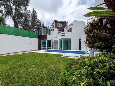 Casas en venta - 313m2 - 4 recámaras - Lomas Tetela - $3,700,000