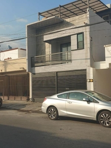 Casas en venta - 90m2 - 3 recámaras - Monterrey - $2,240,000