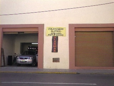 Rento local de 2 cortinas en el centro de la ciudad de merida