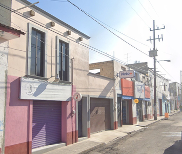 Casa Con Local En Venta En Cacalomacán, Toluca. Ep01