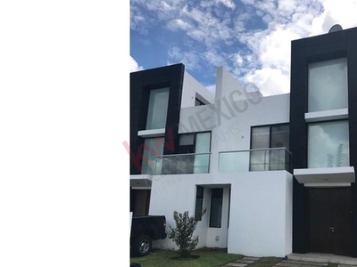Gran opción de casa en VENTA en condominio Valle de Juriquilla