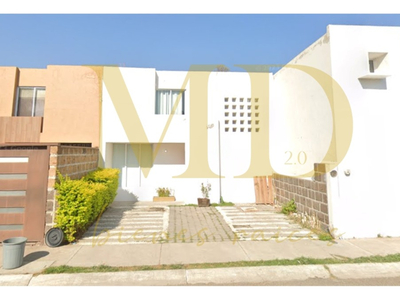 Se Vende Casa En Residencial Queretaro, Juriquilla A Excelente Precio. #nhe056