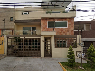 Venta De Casa En Ciudad Satelite, Naucalpan De Juarez, Excelente Remate Bancario