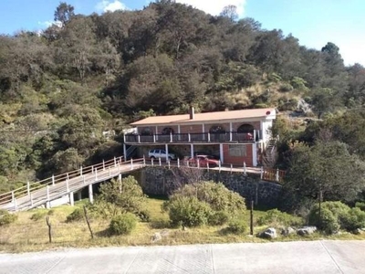 Casa con cabañas en Mineral del Monte Hidalgo rodeada de Bosque