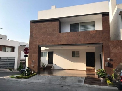 Casa en Venta en Cumbres Madeira Sector Frances