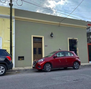 casa en venta en el centro de la ciudad de Mérida- lista para usar y habitar- 4 habitaciones