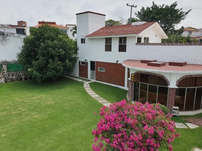 Casa en Venta Lomas de Cocoyoc MORELOS Gran JARDIN