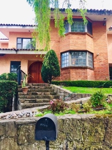 CASA VENTA EN LOMA VALLESCONDIDO