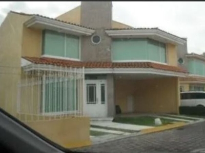 HERMOSA CASA EN REMATE BANCARIO EN SANTA ANA TLAPALTITLAN TOLUCA EDO. DE MEX.