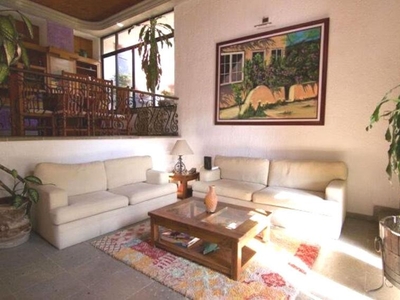 Residencia en Rancho Cortés, Camelia