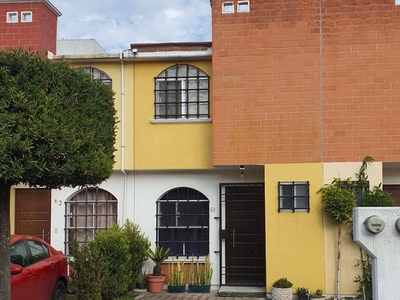 Casa en renta Calle Andrés Soler, Fraccionamiento El Porvenir Ii, Lerma, México, 52106, Mex