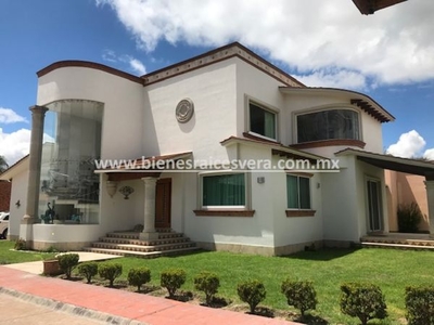 CASA EN VENTA EN TEQUISQUIAPAN GRACIELA EN FRACC RINCON DEL MARQUES