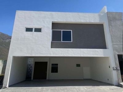 Casa nueva en Venta en Thessalia, Carretera Nacional, Monterrey, N.L.