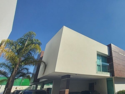 Casa Venta Metepec a la vuelta de Portofino por Ave Asunción y Estado de México