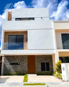 Casa En Venta En Arbolada Cancun / Codigo: N-mrs5884