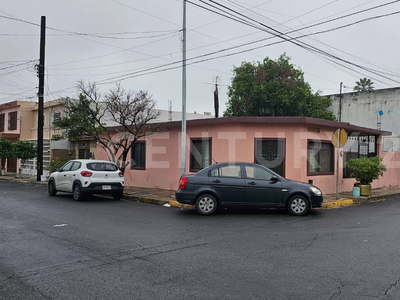 Casa En Venta En Colonia Martinez, Monterrey, Nuevo León