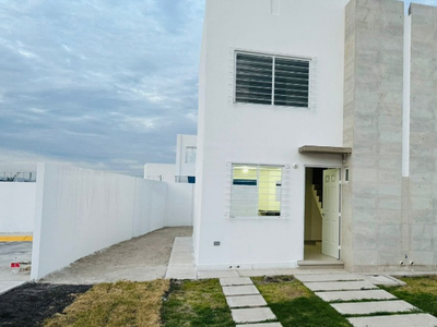 Renta Casa Sendas Residencial.