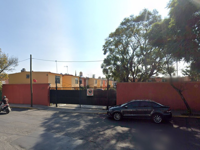 Venta De Casa En Xochimilco, Santiago Tepacatlalpan, Con Excelente Ubicación Cdmx Mdelrazo