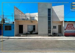 Casa con recámara en planta baja en Col. Lomas del Mar