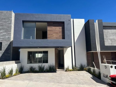 Casa nueva en venta. Cañadas del bosque, Tres Marías. ZONA DE HOSPITALES IMSS