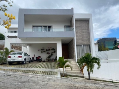 Casa residencial en venta en fraccionamiento La Cima Tuxtla Gutiérrez