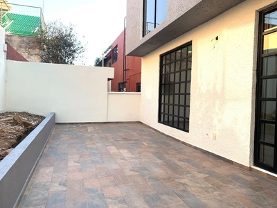 Casa en venta Colina De La Ximena 28, Satélite, Fraccionamiento Boulevares, Naucalpan De Juárez, México, 53140, Mex