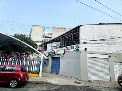 Doomos. Bodega en Venta Eje Central Lázaro Cárdenas colonia Obrera Cuauhtémoc CDMX