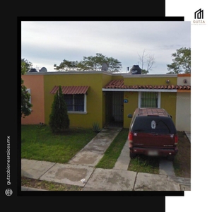 Doomos. Casa en Fracc. Sol del Pacífico, Manzanillo, Colima.