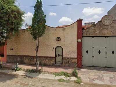 Doomos. Casa en Los Fresnos, Tala, Jalisco.