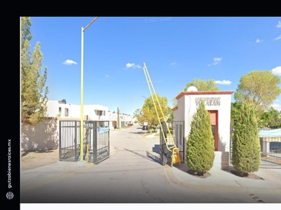 Doomos. Casa en Remate Hipotecario Villas Universidad Torreón Coahuila