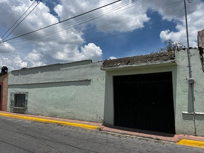 Doomos. Casa en Venta en Barrio de Coaxustenco, Metepec