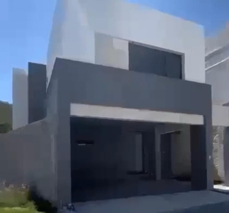 Doomos. CASA EN VENTA EN BOSQUES DE SAN PEDRO EN SANTIAGO NUEVO LEON