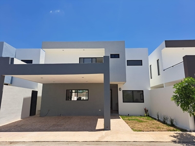 Doomos. Casa en venta en Conkal en Mérida,Yucatán