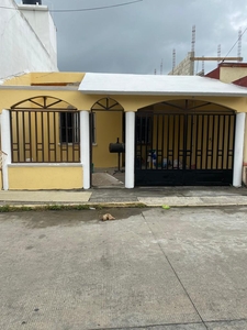 Doomos. Casa en Venta en Fracc Santa Elena Villahermosa
