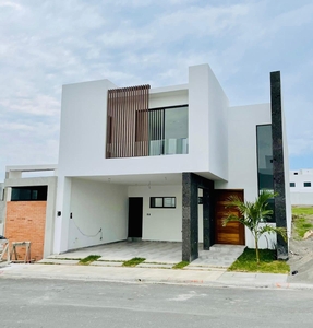 Doomos. Casa en venta en Lomas de la Rioja Alvarado Veracruz Riviera Veracruzana